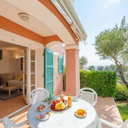 בית נופש Cap Esterel - Le Hameau - Mini 35 By Interhome *