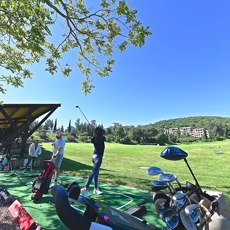 Cap Esterel - Le Hameau - Mini 35 By Interhome * Сен-Рафаель