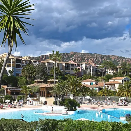 Cap Esterel - Le Hameau - Mini 35 By Interhome