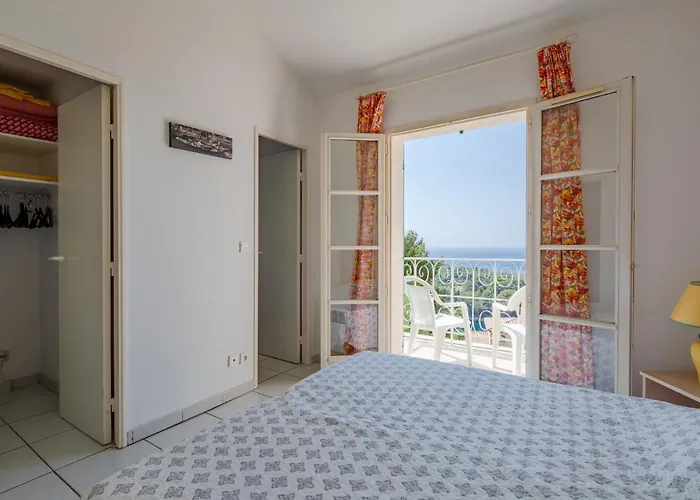 Cap Esterel - Le Hameau - Mini 35 By Interhome * Saint-Raphaël