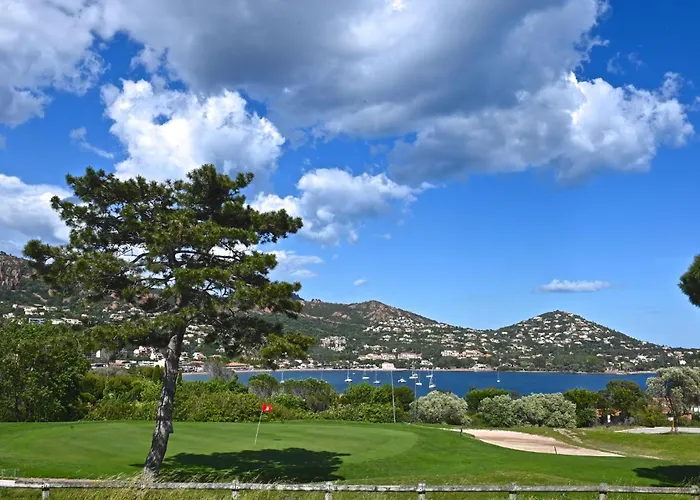 Cap Esterel - Le Hameau - Mini 35 By Interhome